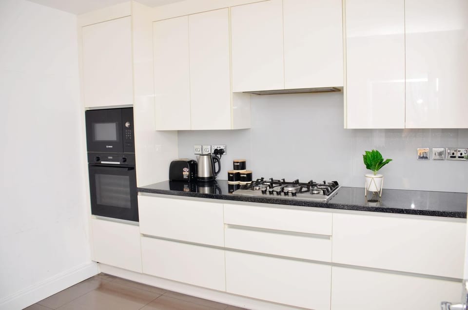 Property building, Kitchen or kitchenette, Communal kitchen