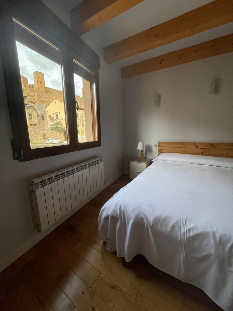 Bedroom, Landmark view