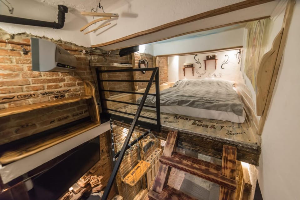 Rent a Room - Be Rustic Apartment in Brasov