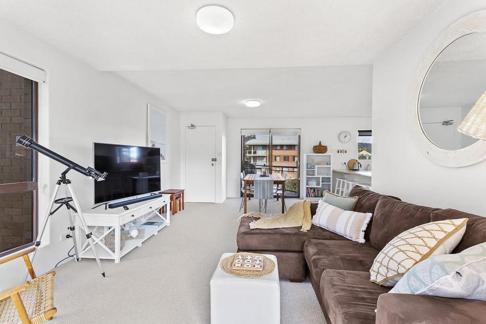 Shoreline Unit 15 1 Intrepid Close Apartment in Shoal Bay