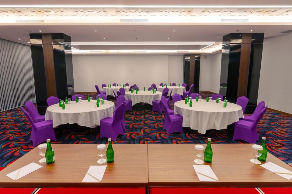 Banquet/Function facilities, Meeting/conference room