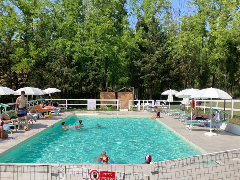 Spring, Swimming pool