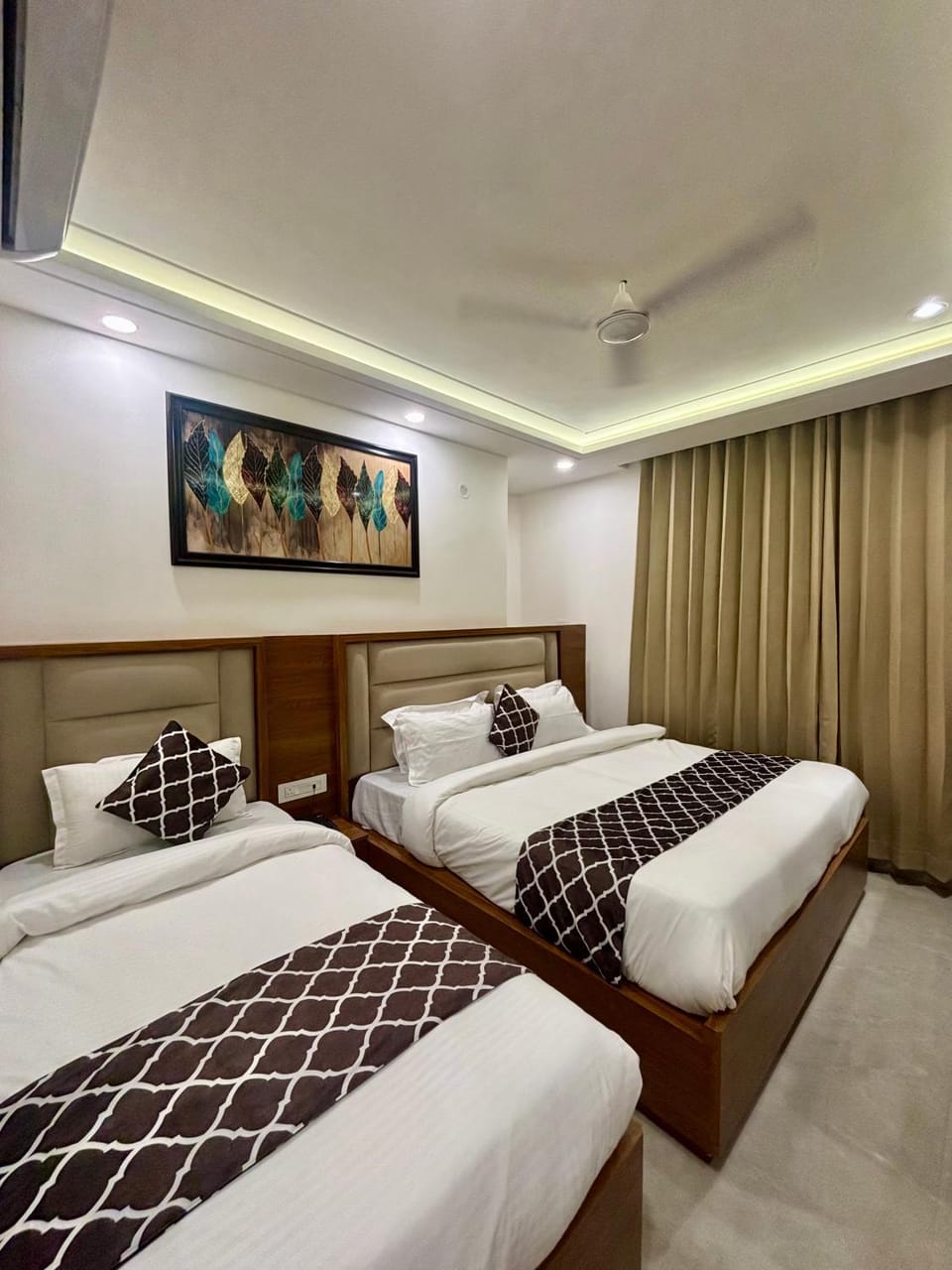 Hotel G R Residency GOLDEN TEMPLE JUST 2 mins WALKING DISTANCE FROM HOTEL Hotel in Punjab, India