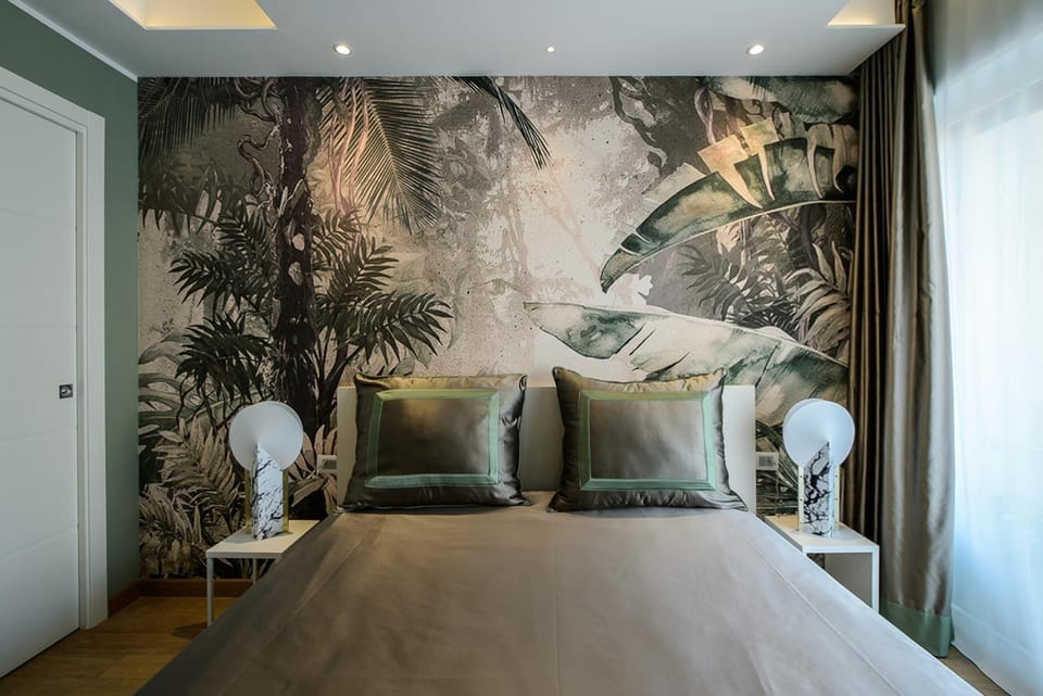 Bed, Photo of the whole room, Decorative detail, Bedroom