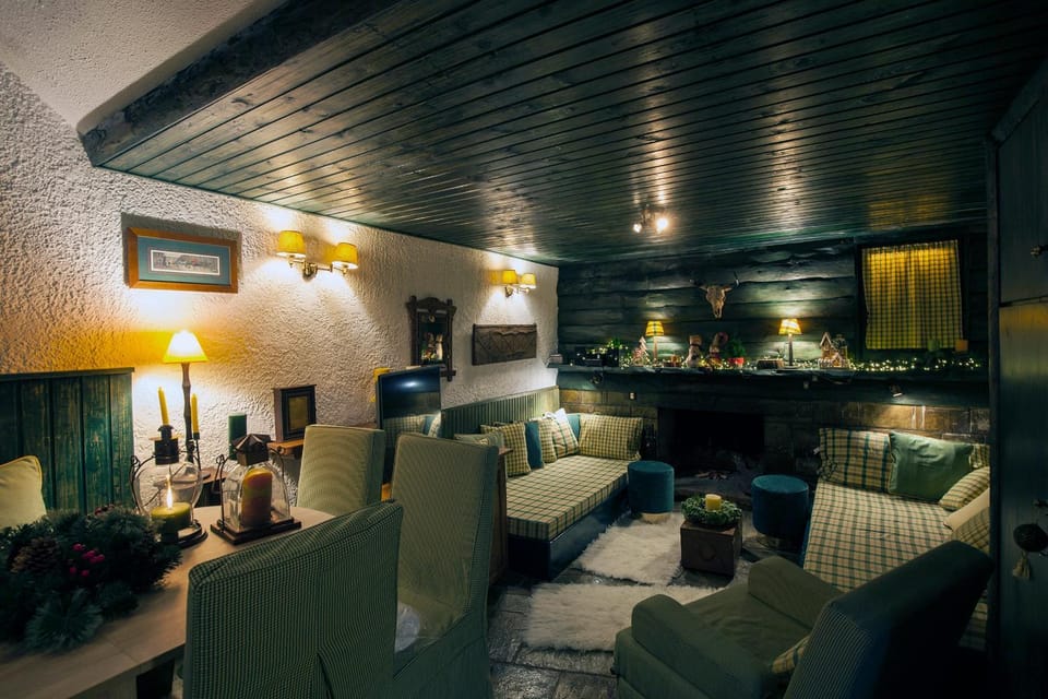 Living room, Seating area