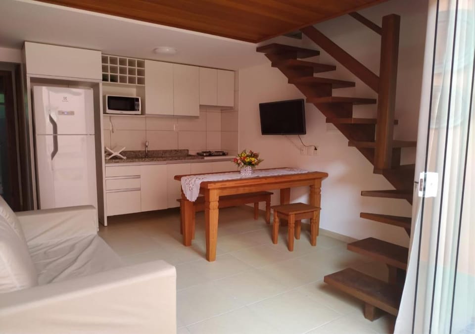 Kitchen or kitchenette, Seating area