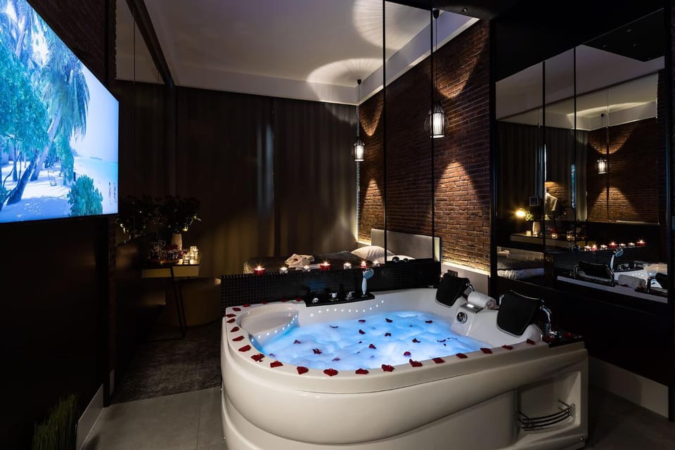 Hot Tub, TV and multimedia, Spa and wellness centre/facilities, Evening entertainment