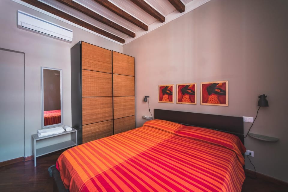 Bed, Photo of the whole room, Bedroom, wardrobe