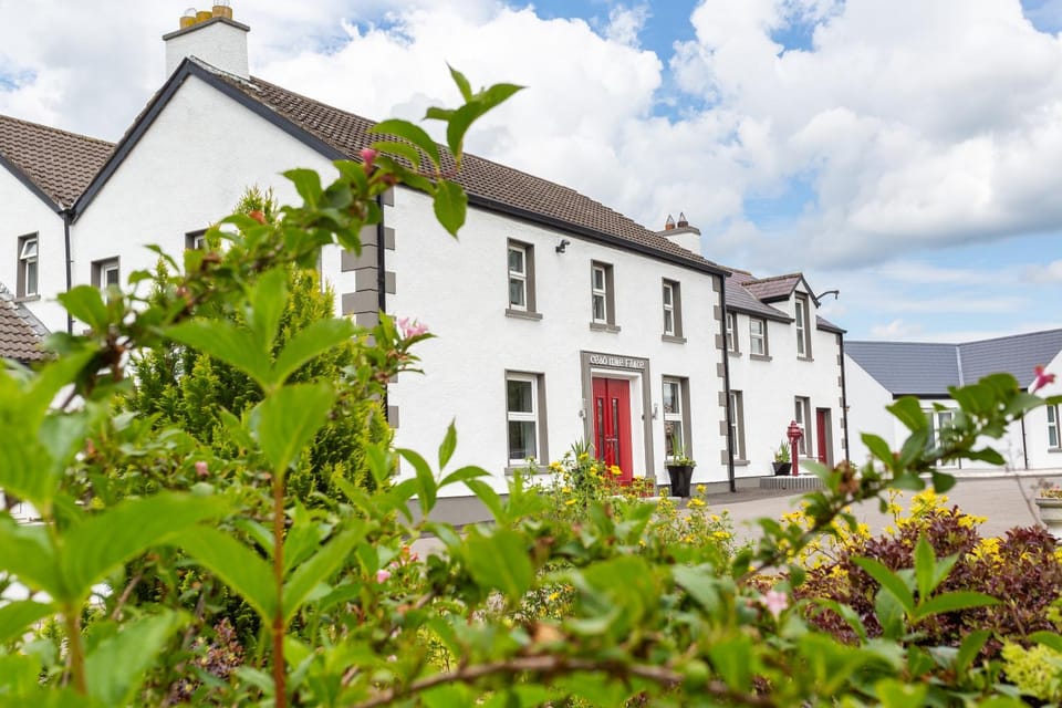 Property building, Pets, Garden view, Mountain view, Continental breakfast, young children