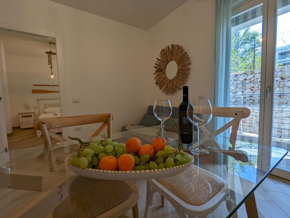 TV and multimedia, Balcony/Terrace, Kitchen or kitchenette, Living room, Seating area, Dining area, Drinks, internet, air conditioner