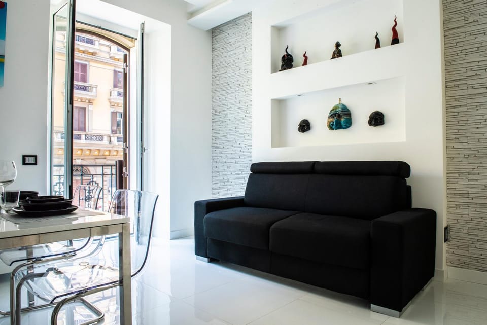 Bed, Living room