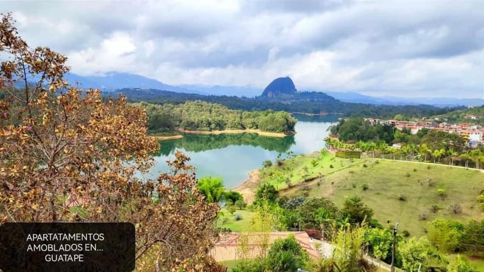 Hermoso Apartamento Guatape Vista al Embalse Apartment in Guatapé