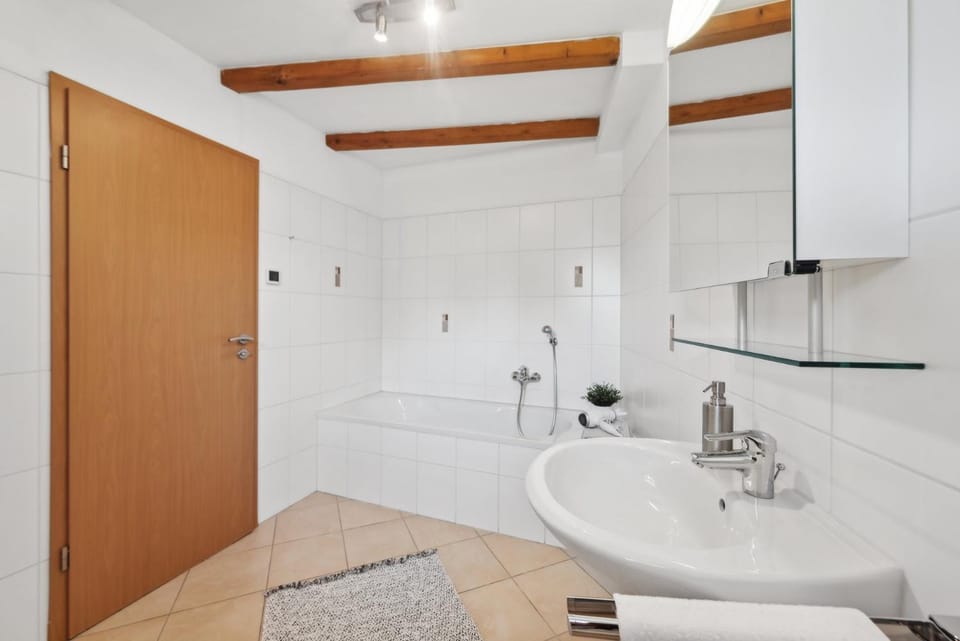Bathroom, Bath
