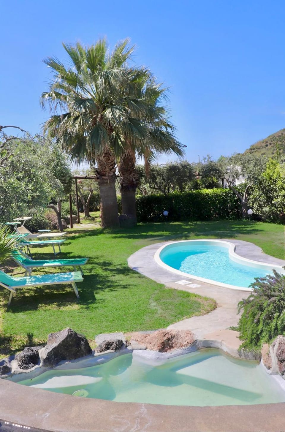 Property building, Garden, Garden view, Swimming pool, Breakfast