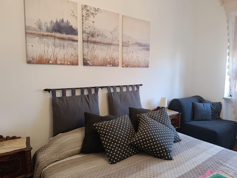 Giaveno, apartment "margherite" a pochi passi dal centro, wifi Apartment in Piedmont