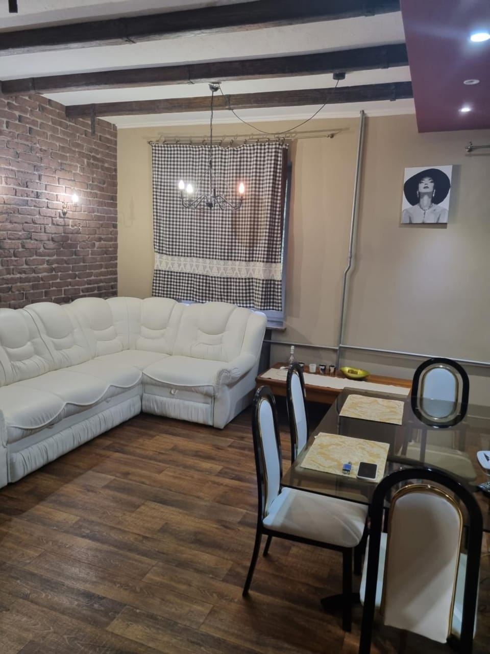 2комнатные аппартаменты на соборной в стиле фьюжн Apartment in Ukraine