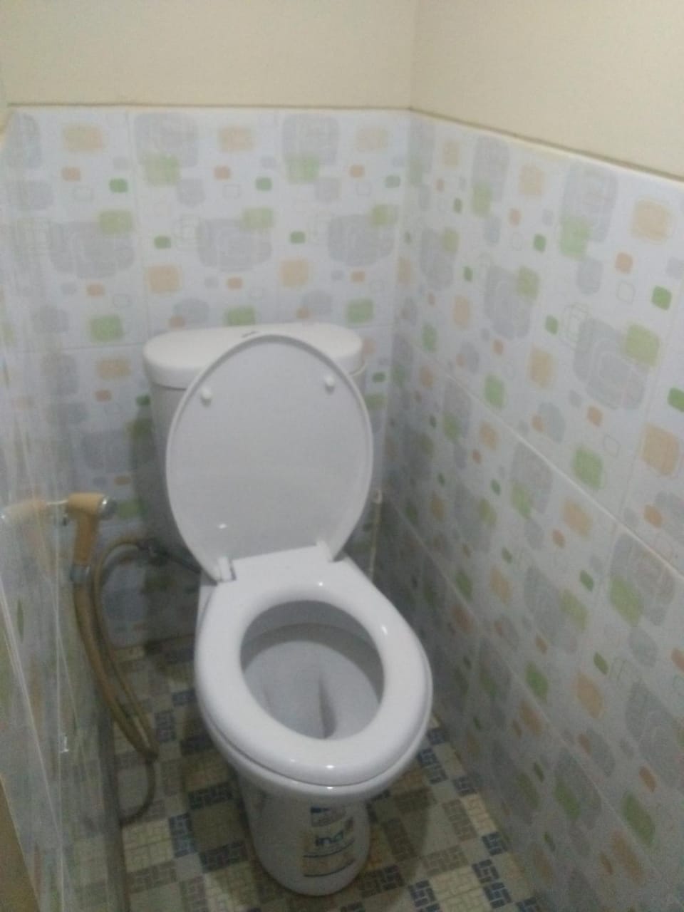 Homestay HUMAIRA DIENG villa full house 3 kamar,6 bed,dapur,ruang tamu,balkon,parkir,wifi Vacation rental in Indonesia