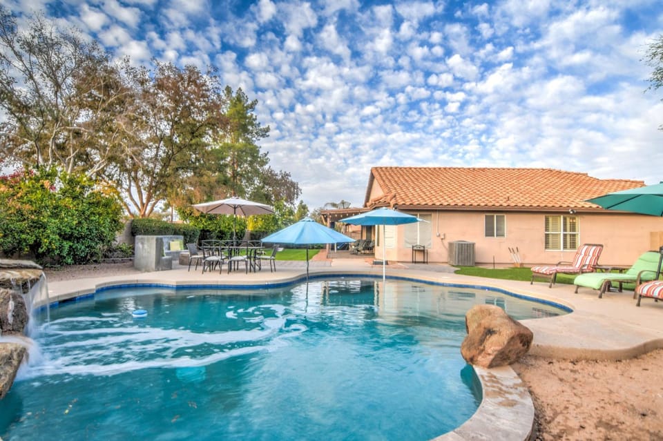 Pool view, Swimming pool