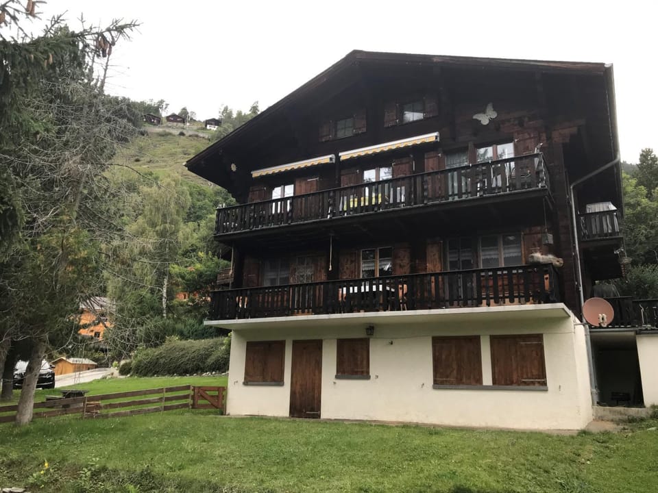 Property building, Garden