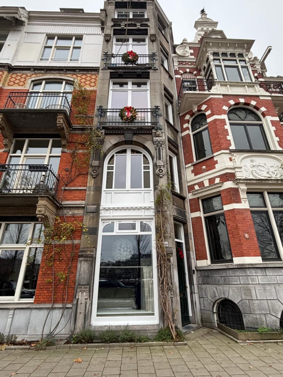 Property building, Day