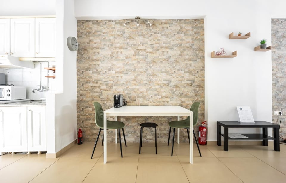 Cozy Studio in Central Glyfada Apartment in South Athens