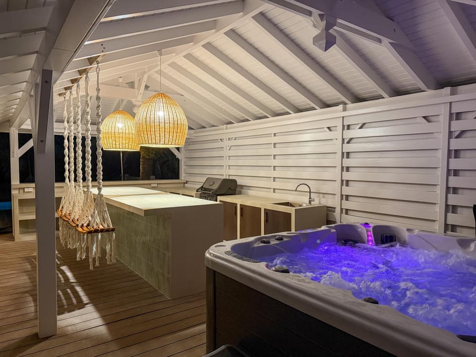 Villa du Cap 5 étoiles piscine spa et vue mer exceptionnelle Villa in Sainte-Anne