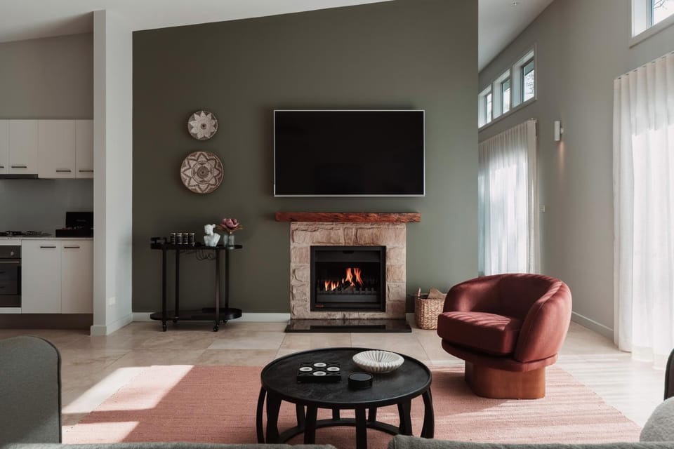 Living room, fireplace