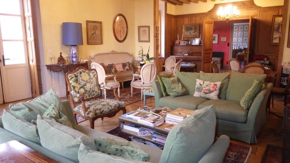 Seating area