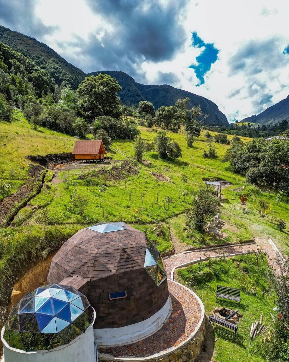 Nearby landmark, Spring, Day, Natural landscape, Garden, Garden view, Mountain view