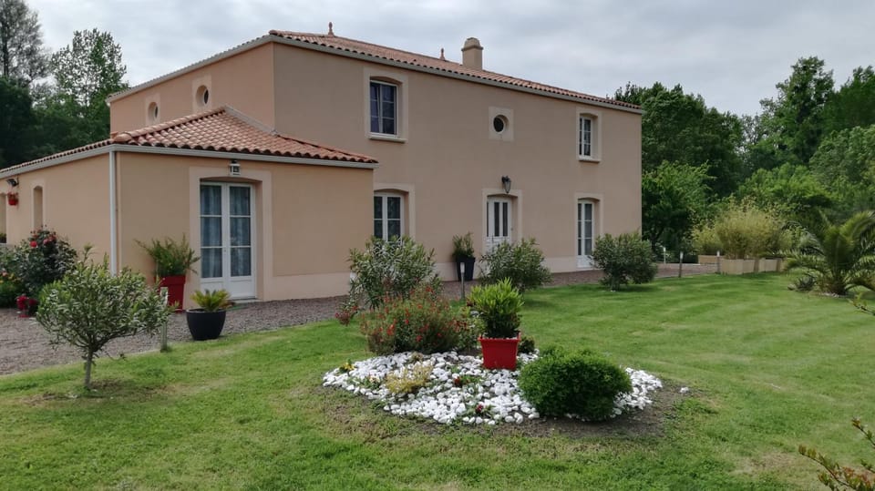 Le logis du marais Bed and Breakfast in Pays de la Loire