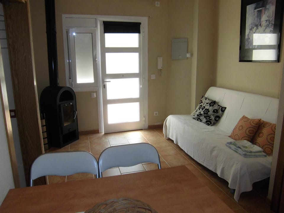 Bed, Living room, Bedroom