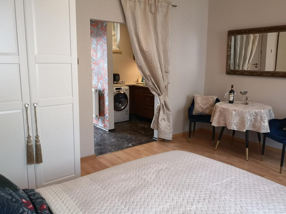 Best Apartments Więzienna Monkeys Apartment in Wroclaw