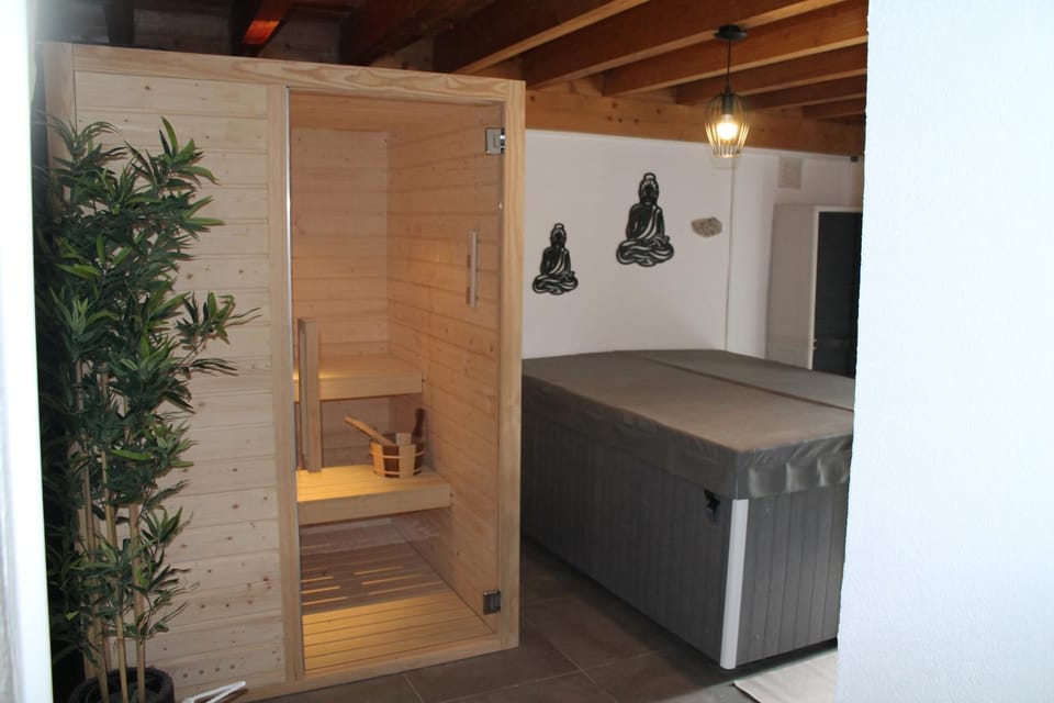 Sauna, Spa and wellness centre/facilities