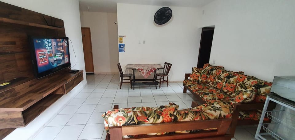 Communal lounge/ TV room, Living room, Seating area, Dining area