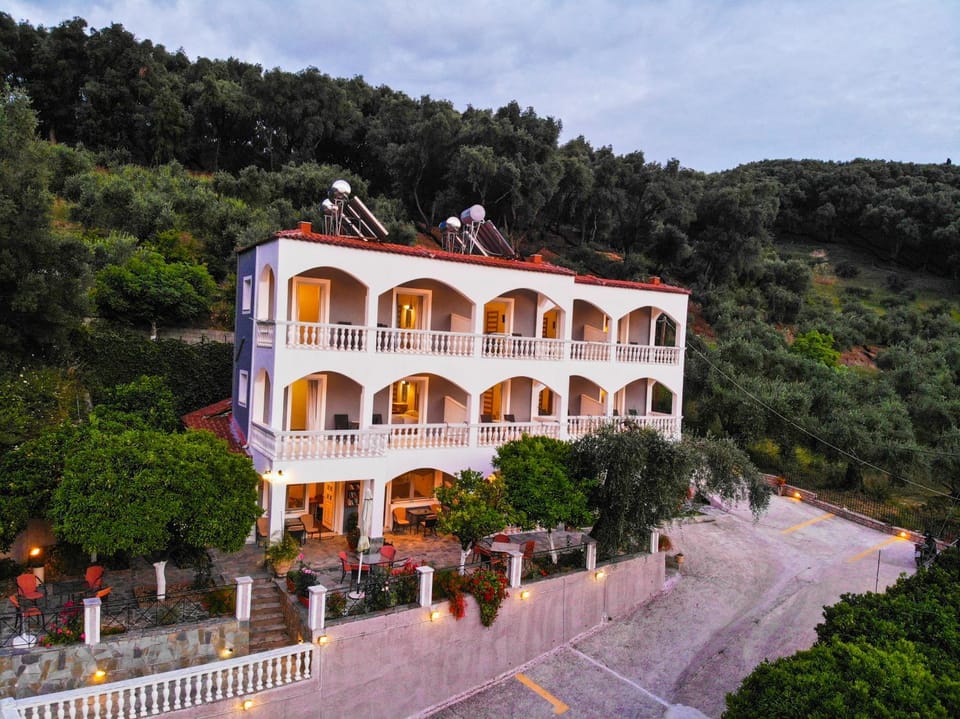 Vassilis Studios Apartment in Peloponnese, Western Greece and the Ionian