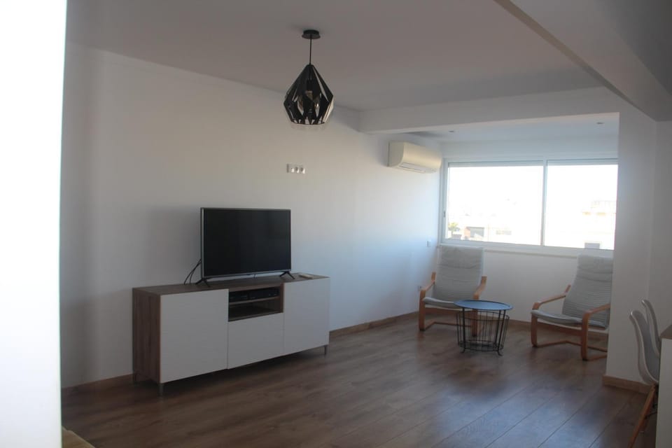 Communal lounge/ TV room, Area and facilities