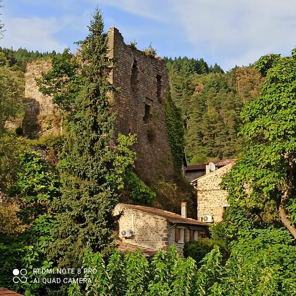 Gîte du Château de Retourtour House in Provence