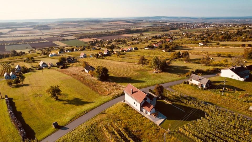 Property building, Bird's eye view