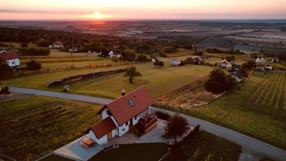 Property building, Bird's eye view