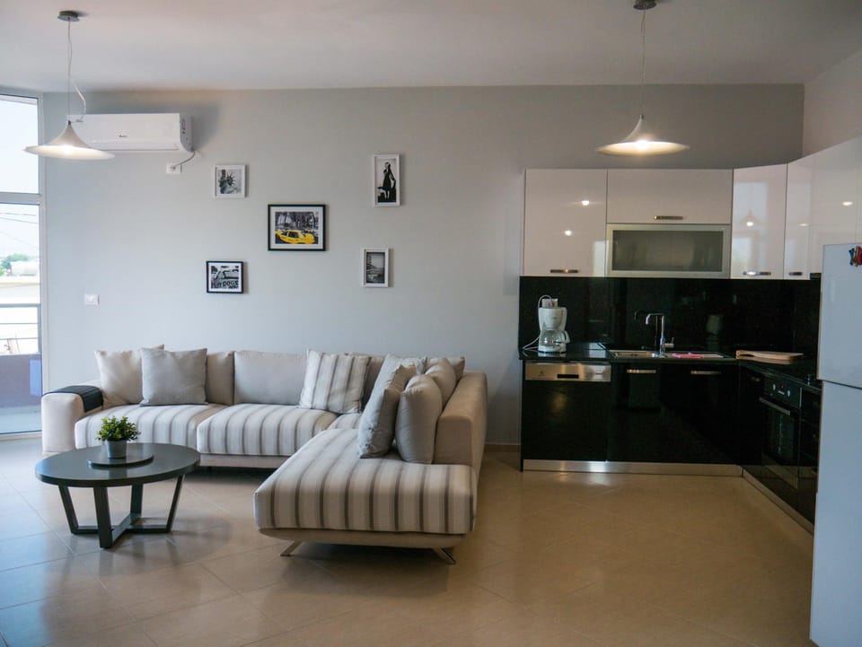 NYC Modern & Spacious Apartament 5 min from seaside Apartment in Vlorë County, Albania
