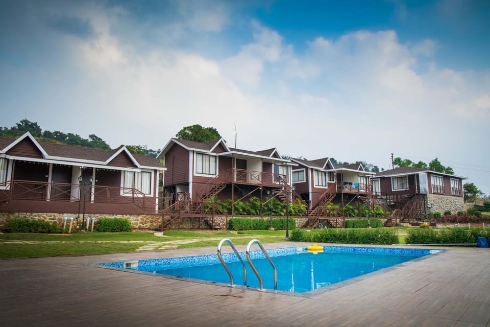 Property building, Swimming pool