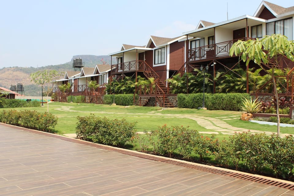 Property building, Garden