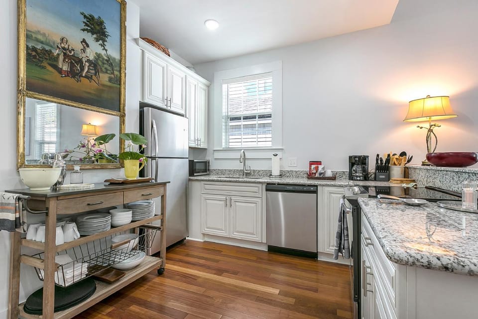 Coffee/tea facilities, Kitchen or kitchenette