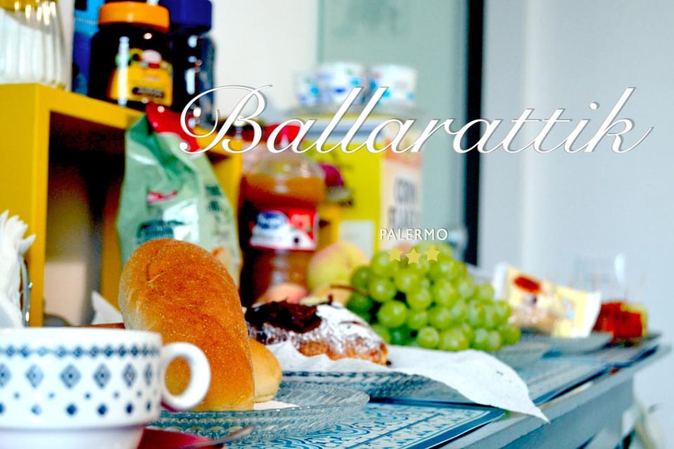 Restaurant/places to eat, Continental breakfast, Buffet breakfast, Italian breakfast, English/Irish breakfast, American breakfast