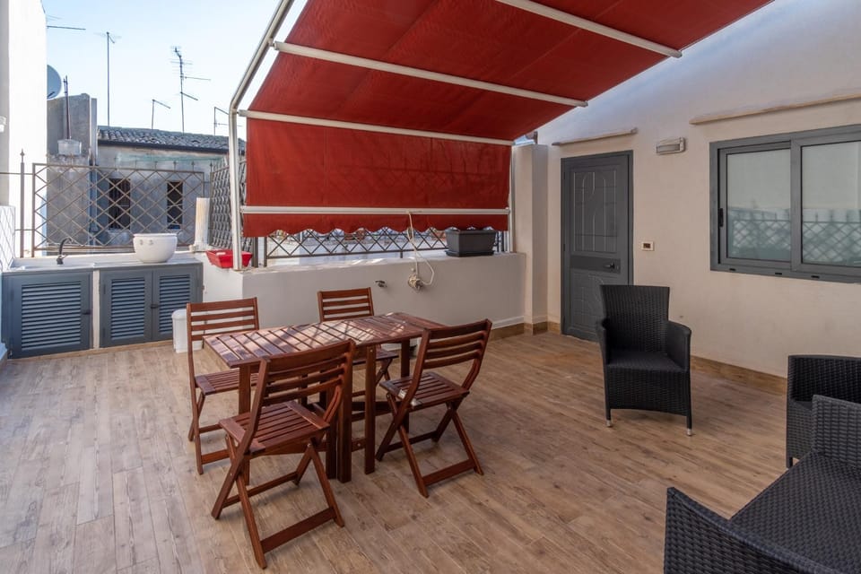 Balcony/Terrace, Balcony/Terrace