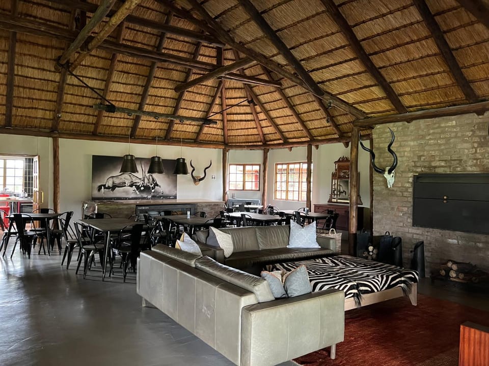 Communal lounge/ TV room