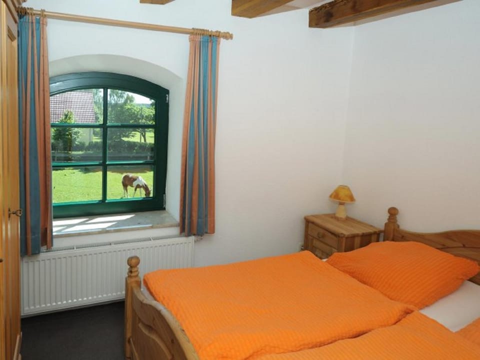 Bed, Photo of the whole room, Bedroom, Garden view