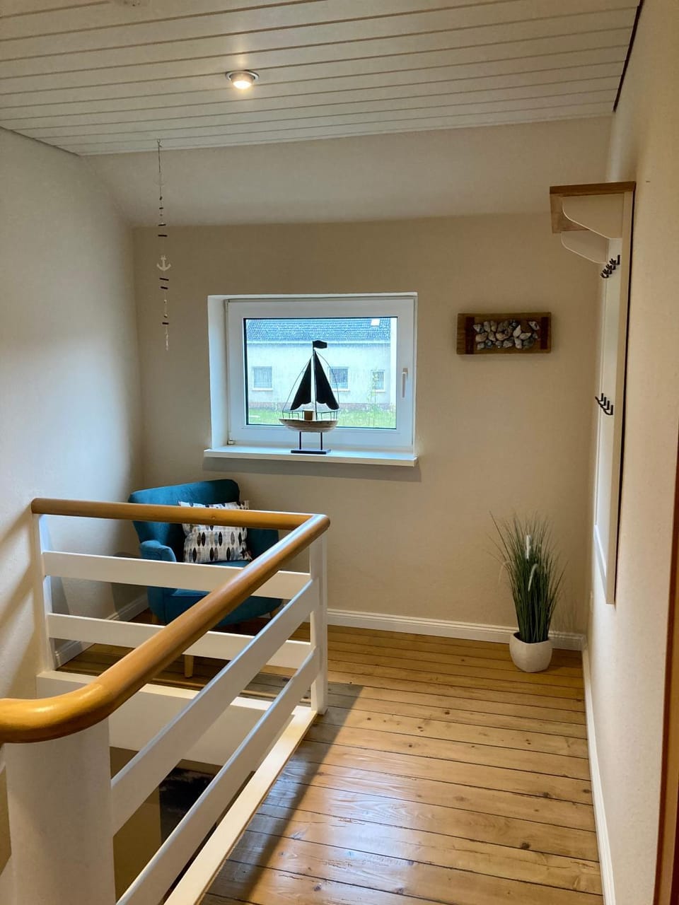 View (from property/room), Photo of the whole room, Seating area