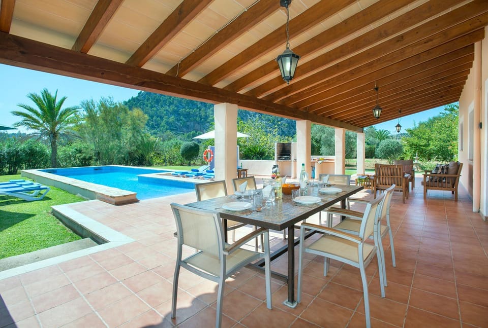 Patio, Natural landscape, Area and facilities, Swimming pool