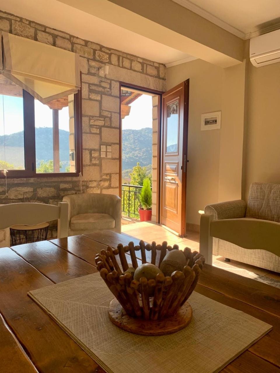 Pera Vrisi Apartment in Arcadia, Greece